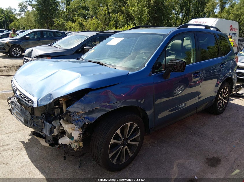 2017 SUBARU FORESTER auction photo 2