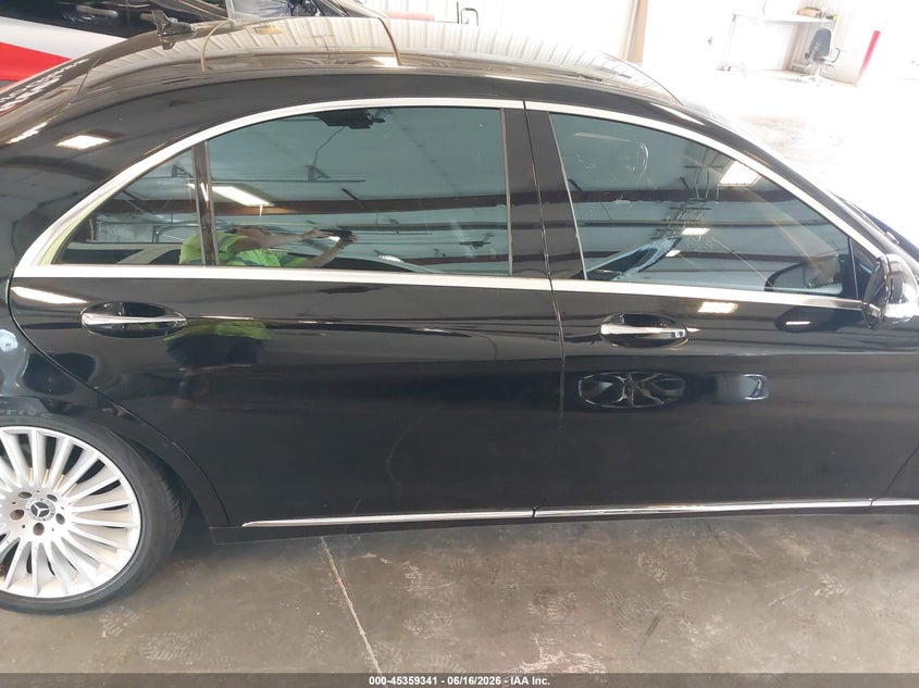 2019 Mercedes-Benz S 560 4Matic VIN: WDDUG8GB6KA489204 Lot: 45359341