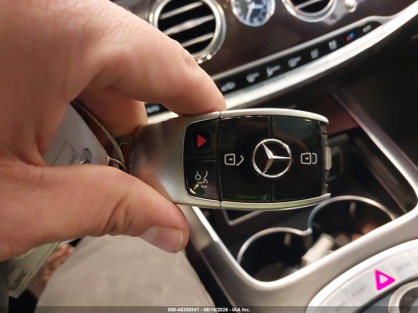 2019 Mercedes-Benz S 560 4Matic VIN: WDDUG8GB6KA489204 Lot: 45359341