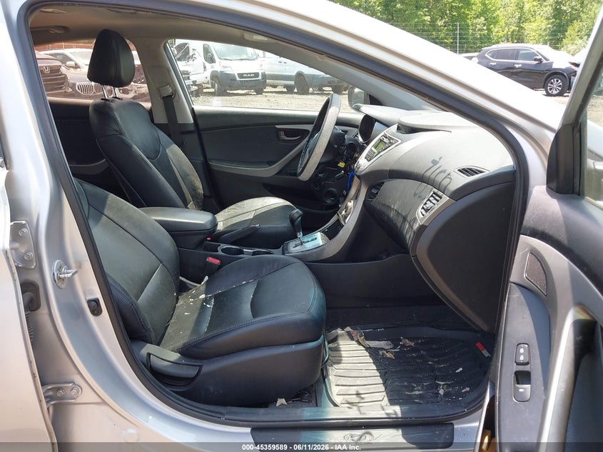2012 HYUNDAI ELANTRA auction photo 5