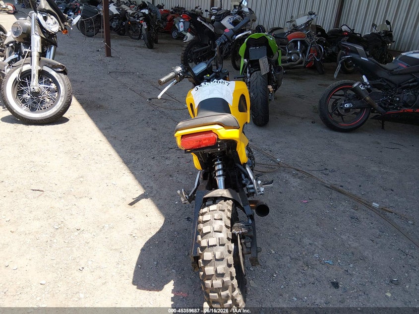2015 Honda Grom 125 VIN: MLHJC6118F5110194 Lot: 45359687