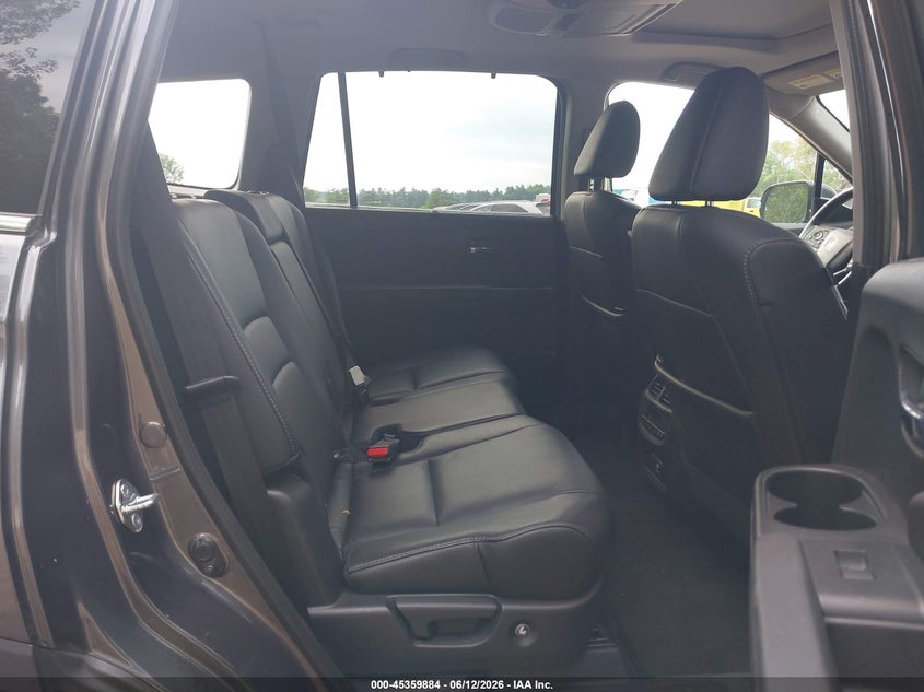 2019 HONDA PILOT auction photo 8