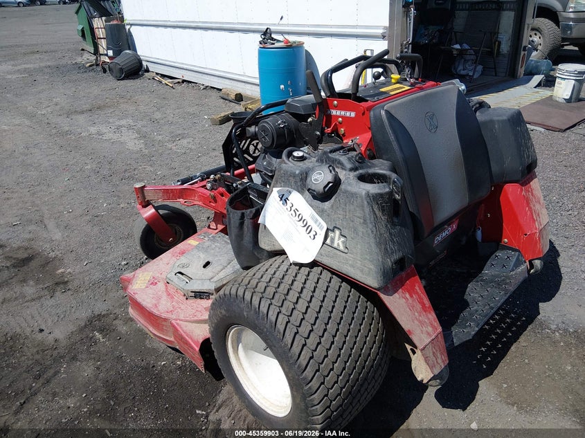 2025 EXMARK VERTEX RIDING MOWER auction photo 3