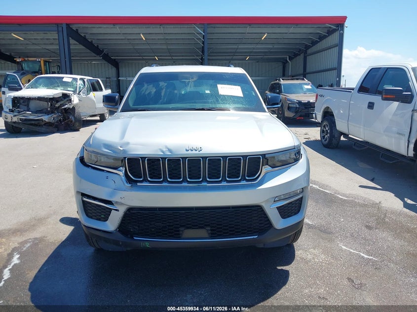 JEEP GRAND CHEROKEE - zdjęcie 12