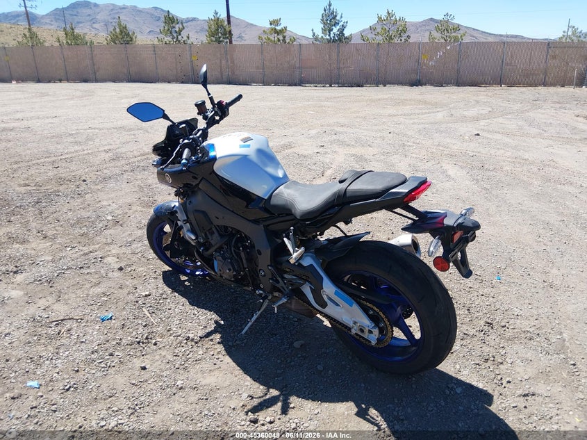 2023 YAMAHA MTN1000 auction photo 3
