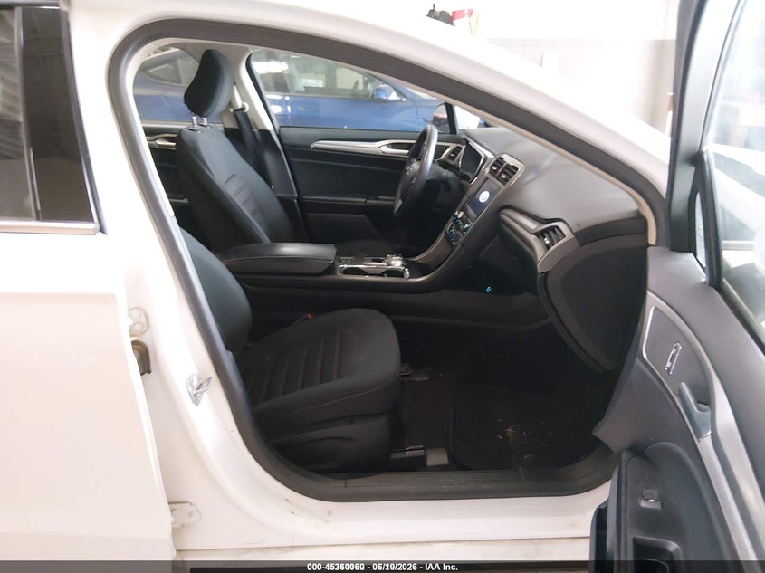 2020 FORD FUSION auction photo 5