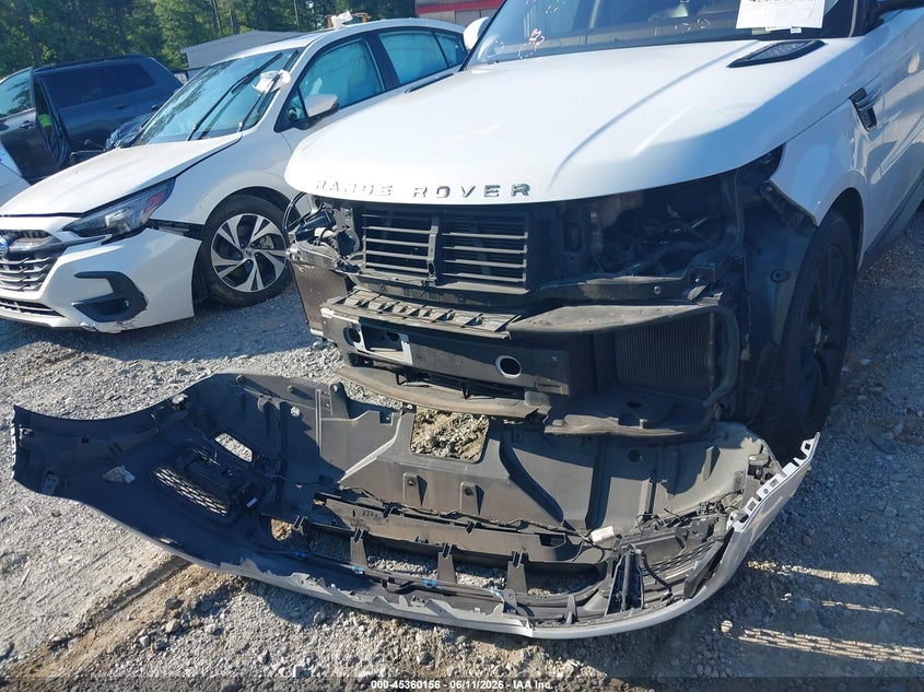 2017 Land Rover Range Rover Sport 3.0L V6 Supercharged Hse VIN: SALWR2FV0HA157685 Lot: 45360156