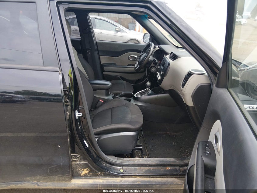 2015 KIA SOUL auction photo 5