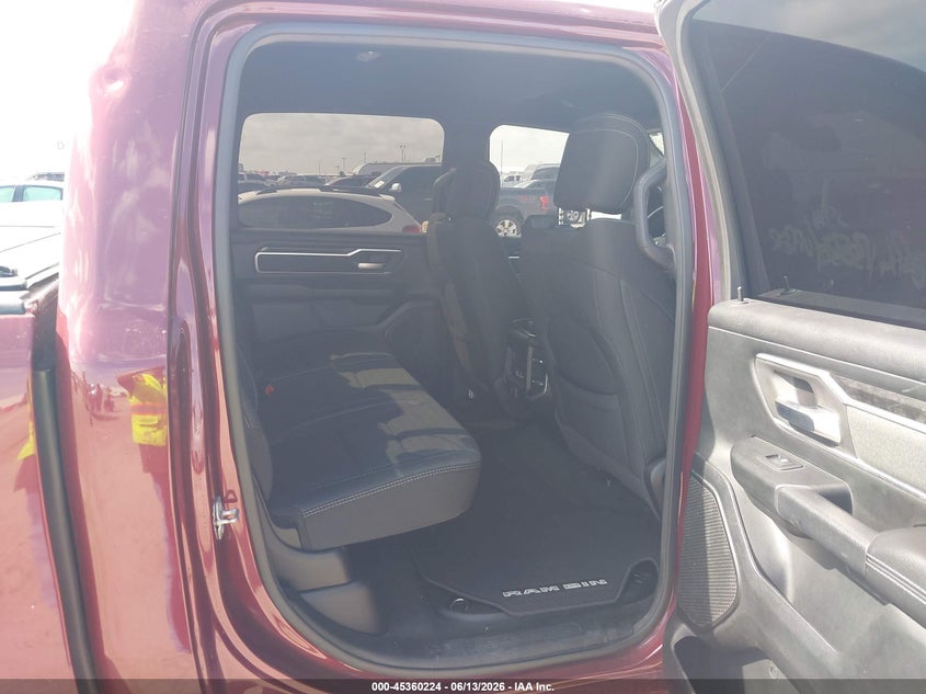2020 RAM 1500 auction photo 8