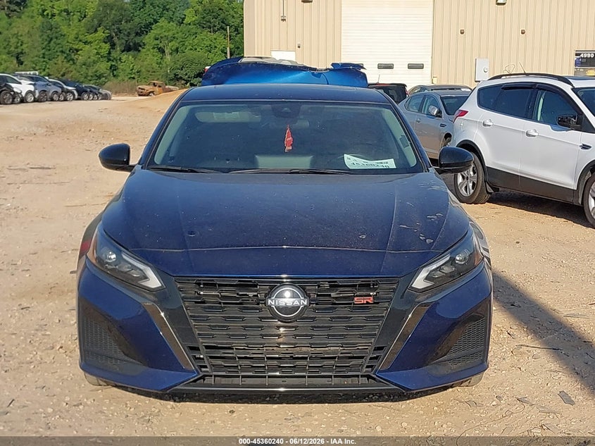 AtlanticExpress - Nissan Altima