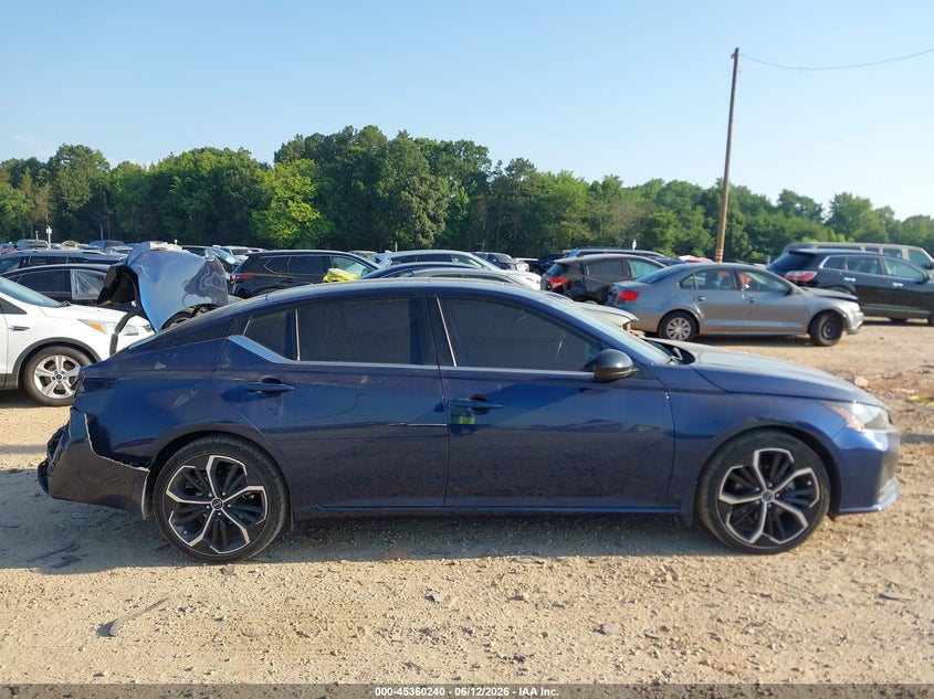 AtlanticExpress - Nissan Altima