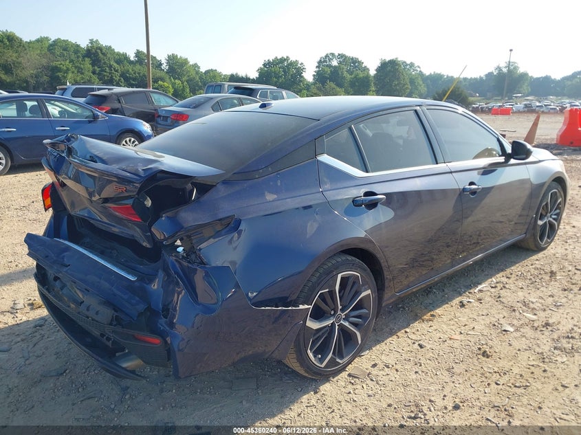 2023 NISSAN ALTIMA auction photo 4