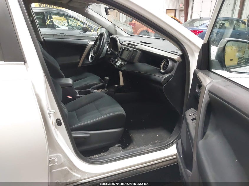 2014 TOYOTA RAV4 auction photo 5