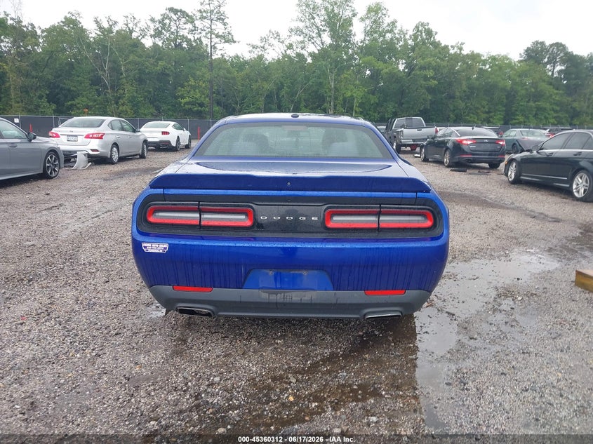DODGE CHALLENGER - zdjecie 16