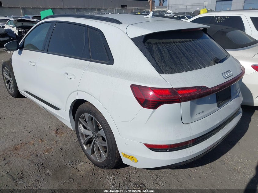 AtlanticExpress - Audi e-tron