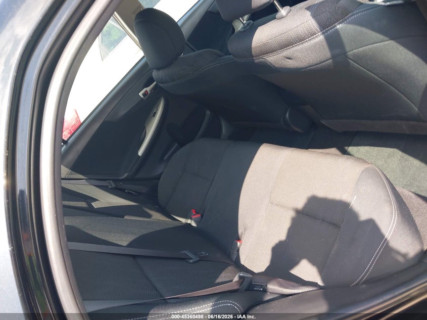 2013 TOYOTA COROLLA auction photo 8