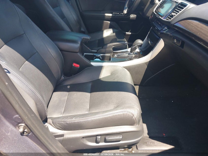 2016 HONDA ACCORD auction photo 5