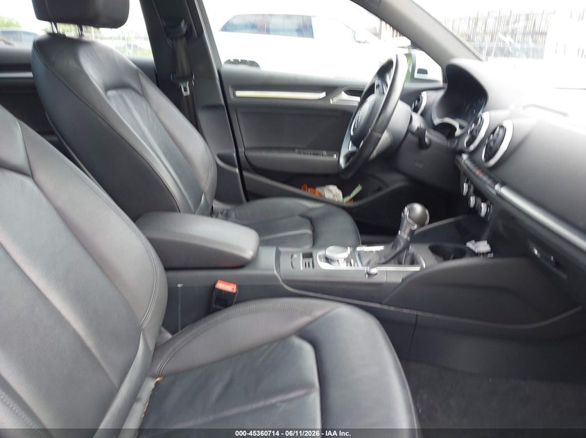 2016 AUDI A3 auction photo 5