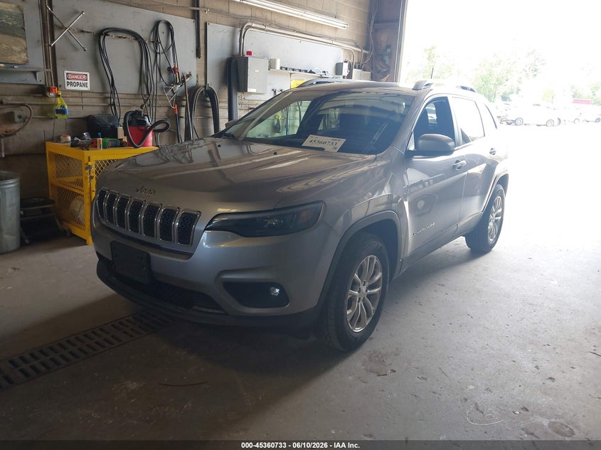 1C4PJMCX9KD176990 2019 Jeep Cherokee Latitude 4x4 photo 1