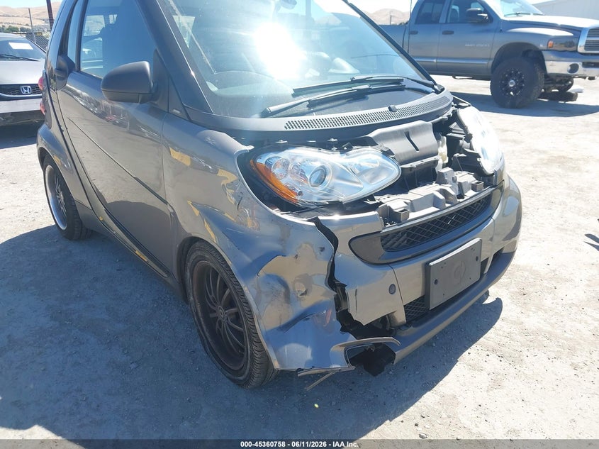 2008 Smart Fortwo Passion/Pure VIN: WMEEJ31X18K140396 Lot: 45360758