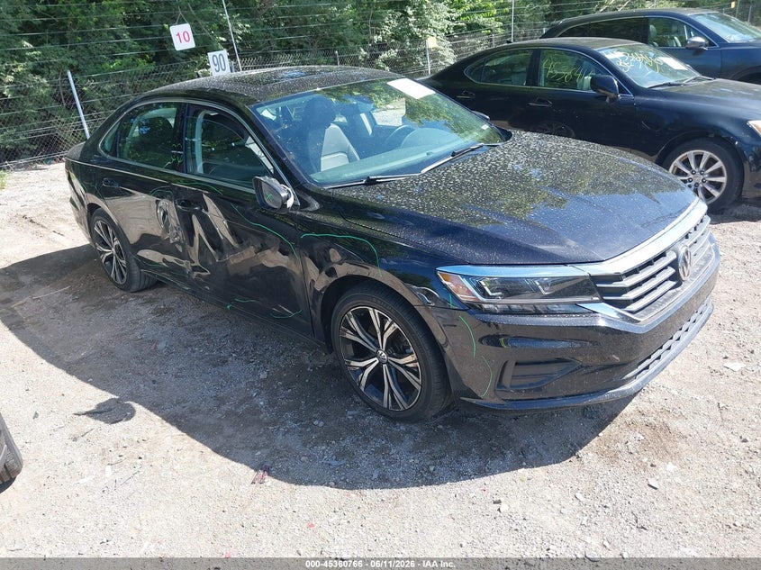 2021 VOLKSWAGEN PASSAT 2.0T SE