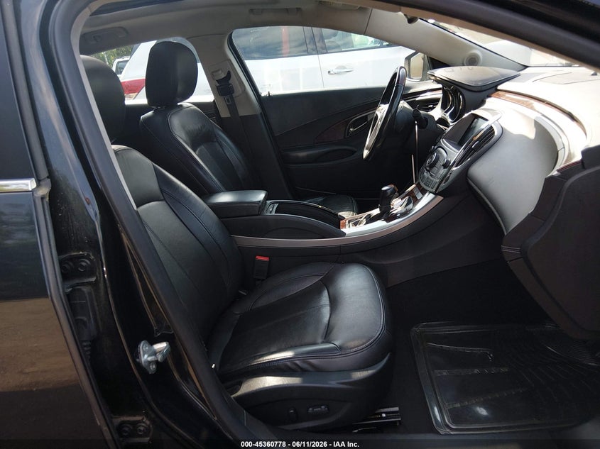 2011 BUICK LACROSSE auction photo 5