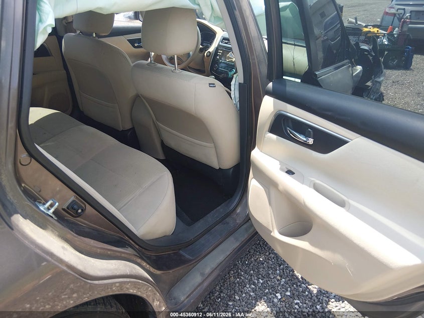 2015 Nissan Altima 2.5 S VIN: 1N4AL3AP0FC204111 Lot: 45360912
