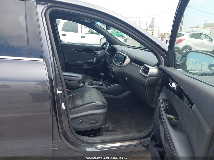 2019 KIA SORENTO auction photo 5