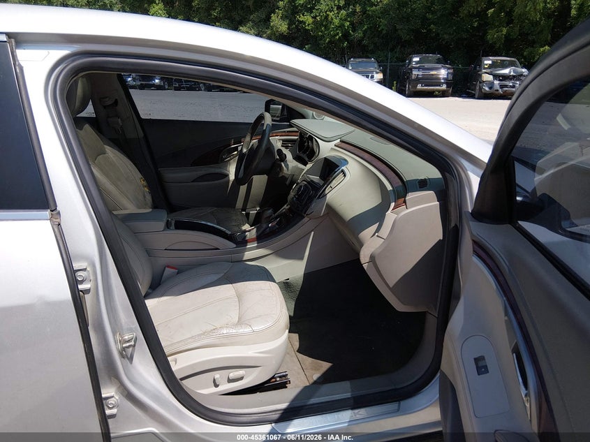 2011 BUICK LACROSSE auction photo 5