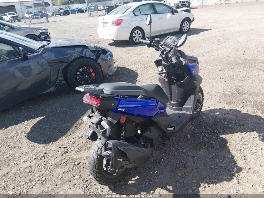 2022 YAMAHA YW125 auction photo 4