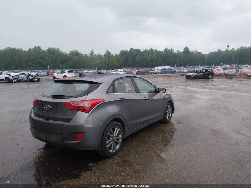 2017 HYUNDAI ELANTRA GT auction photo 4