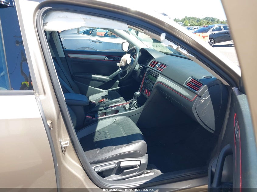 2015 VOLKSWAGEN PASSAT auction photo 5