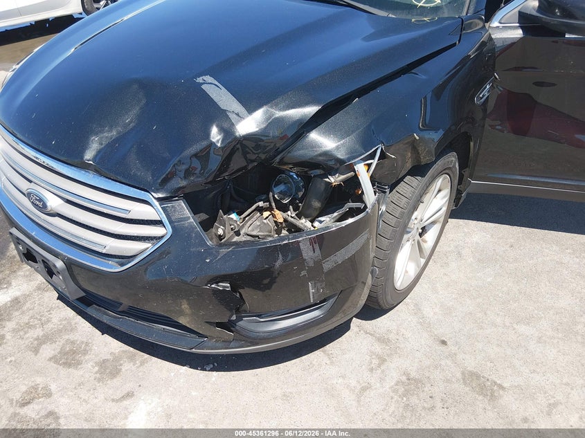 2013 FORD TAURUS auction photo 6