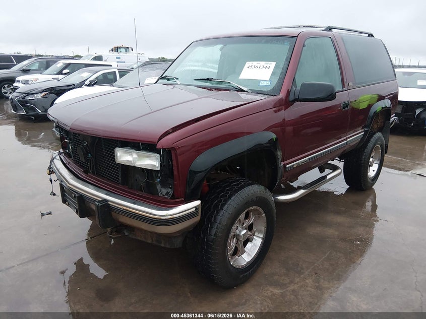 1992 CHEVROLET BLAZER auction photo 2