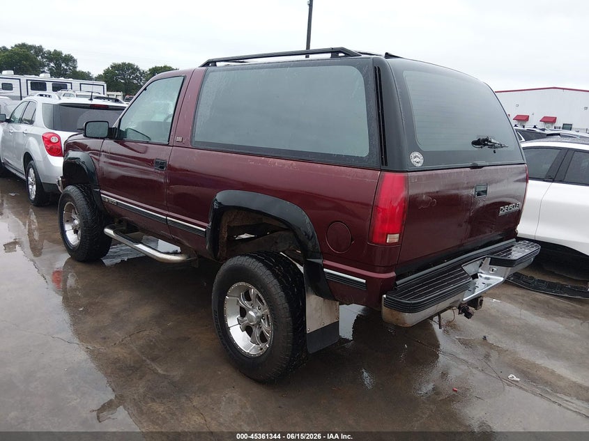 1992 CHEVROLET BLAZER auction photo 3