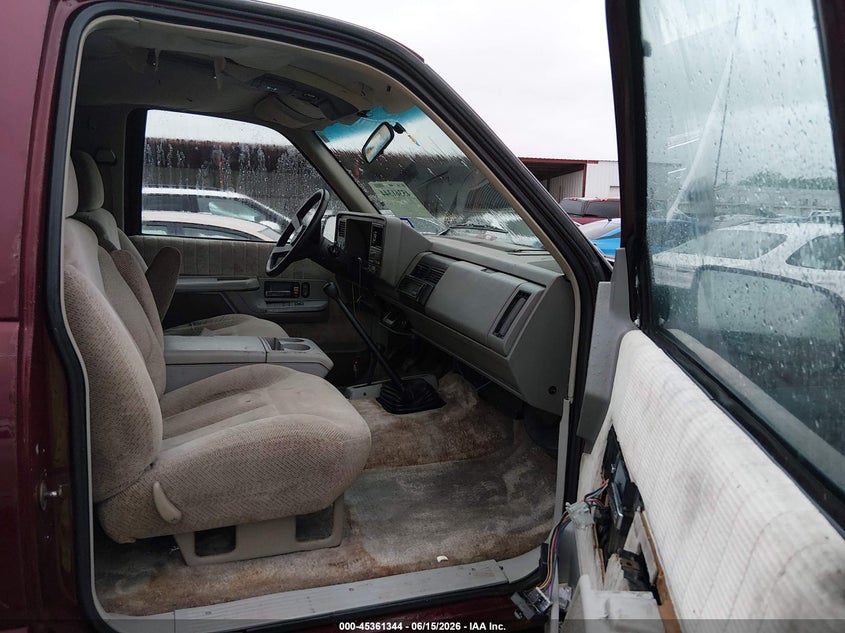 1992 CHEVROLET BLAZER auction photo 5