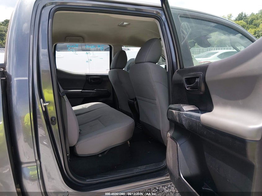 2018 TOYOTA TACOMA auction photo 8