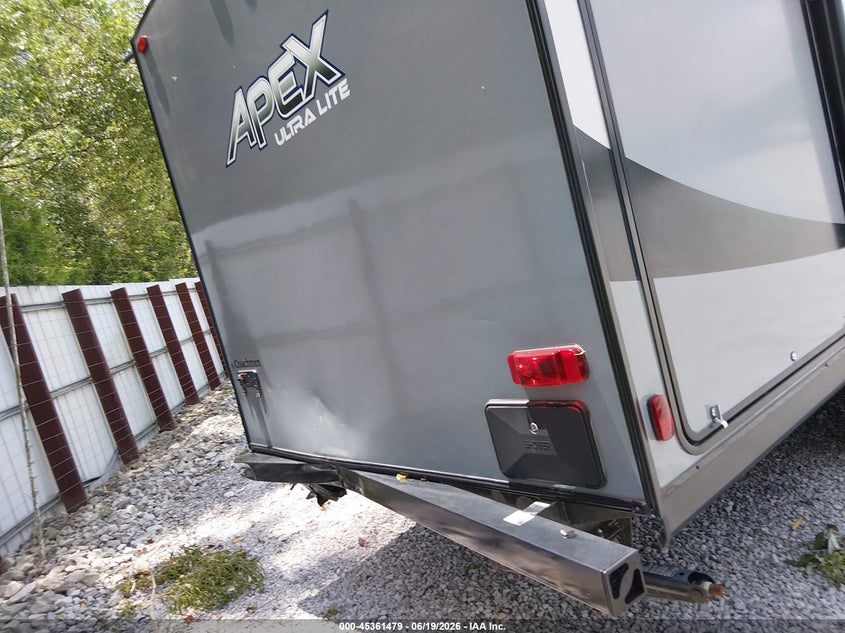 2020 COACHMAN APEX ULTRA LITE auction photo 6