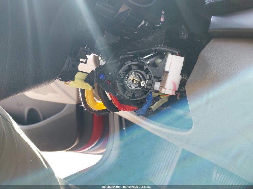 2018 HYUNDAI ELANTRA auction photo 6
