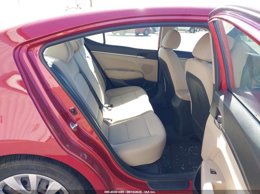2018 HYUNDAI ELANTRA auction photo 8