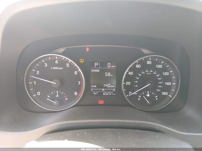 VIN 5NPD84LF9HH083802 2017 HYUNDAI ELANTRA SE