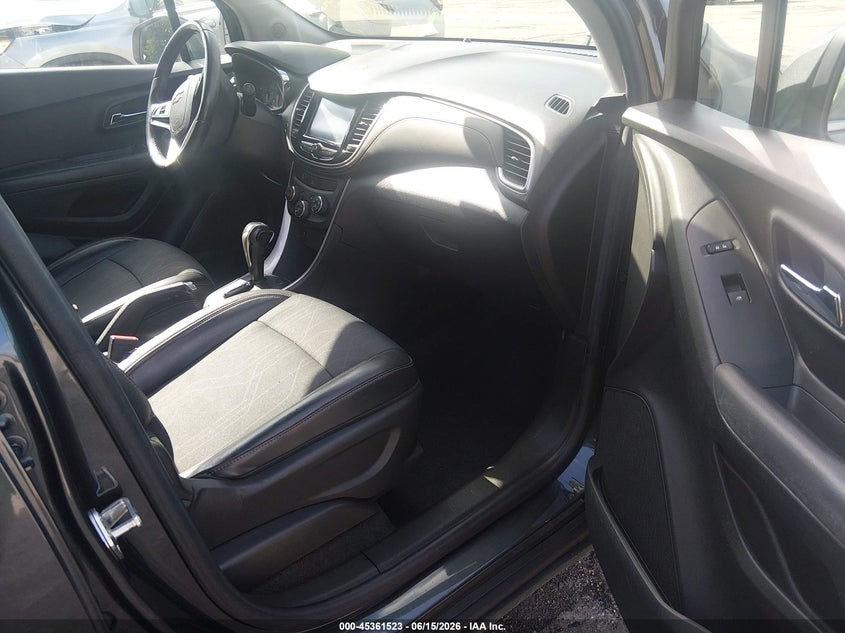 VIN KL7CJLSB1HB150562 2017 CHEVROLET TRAX LT