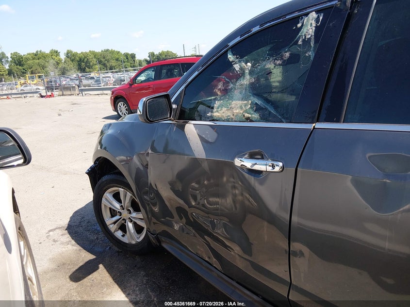 2011 CHEVROLET EQUINOX auction photo 6