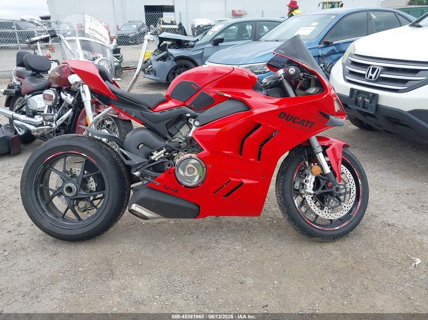 2022 Ducati Panigale V4S VIN: ZDMDAGWW0NB001829 Lot: 45361960