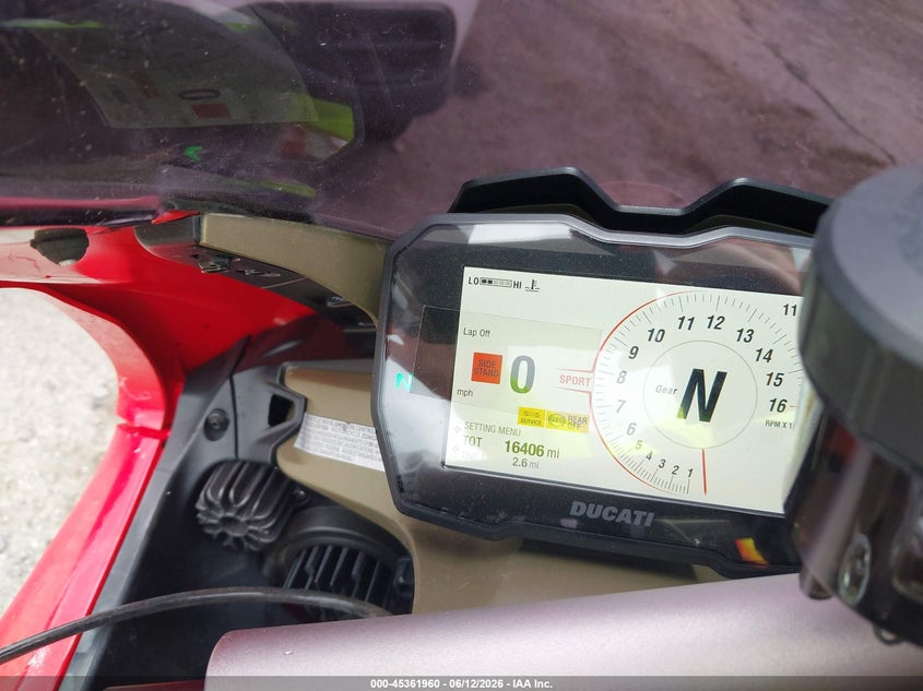 2022 Ducati Panigale V4S VIN: ZDMDAGWW0NB001829 Lot: 45361960