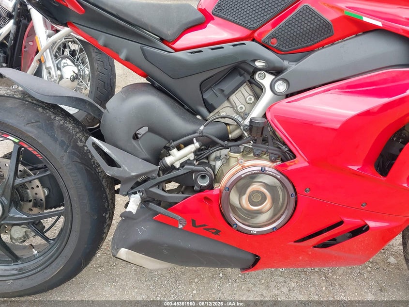 2022 Ducati Panigale V4S VIN: ZDMDAGWW0NB001829 Lot: 45361960