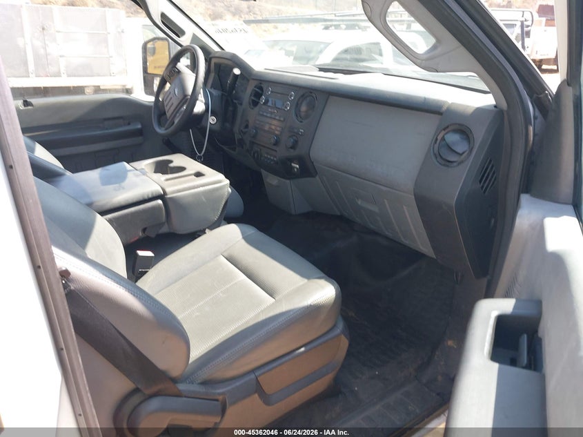 2015 Ford F-550 Chassis Xl VIN: 1FDUF5GT2FED41825 Lot: 45362046