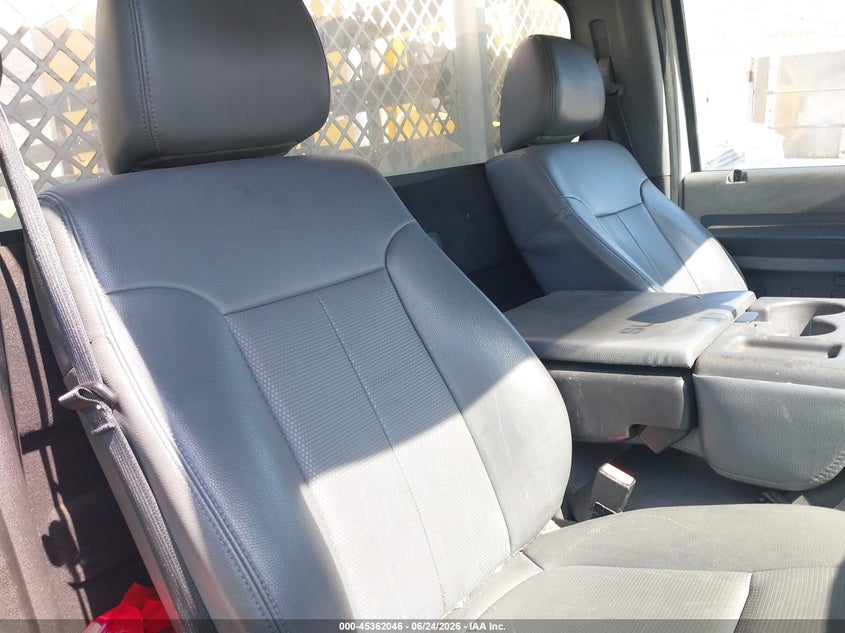 2015 Ford F-550 Chassis Xl VIN: 1FDUF5GT2FED41825 Lot: 45362046