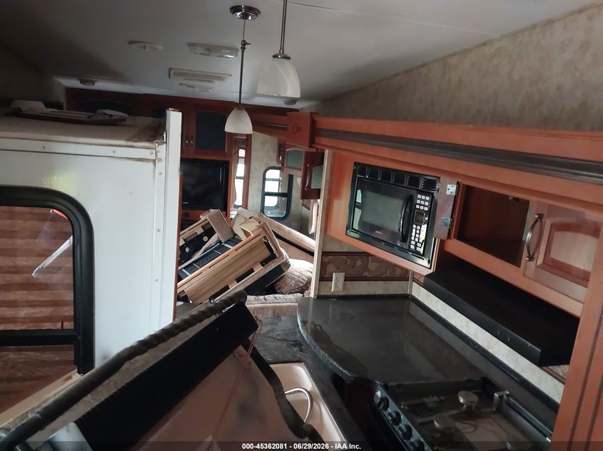 2012 KEYSTONE RV COUGAR auction photo 8