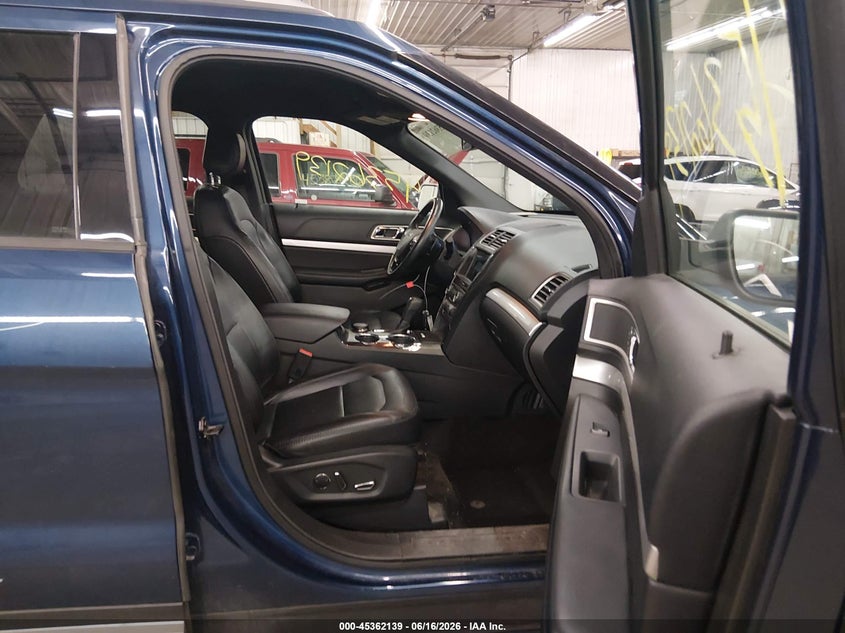 VIN 1FM5K8D81HGD03737 2017 FORD EXPLORER XLT